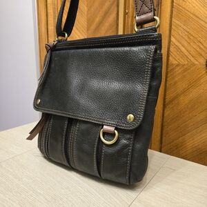 Fossil Morgan Traveler Black Pebbled Leather Crossbody Bag